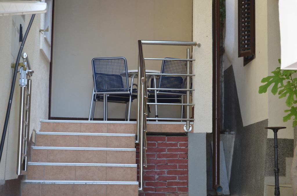 Apartment Sandi バスカ エクステリア 写真