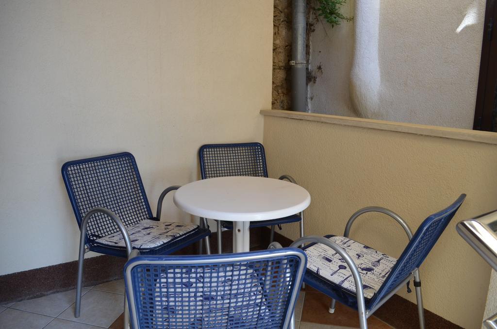 Apartment Sandi バスカ エクステリア 写真